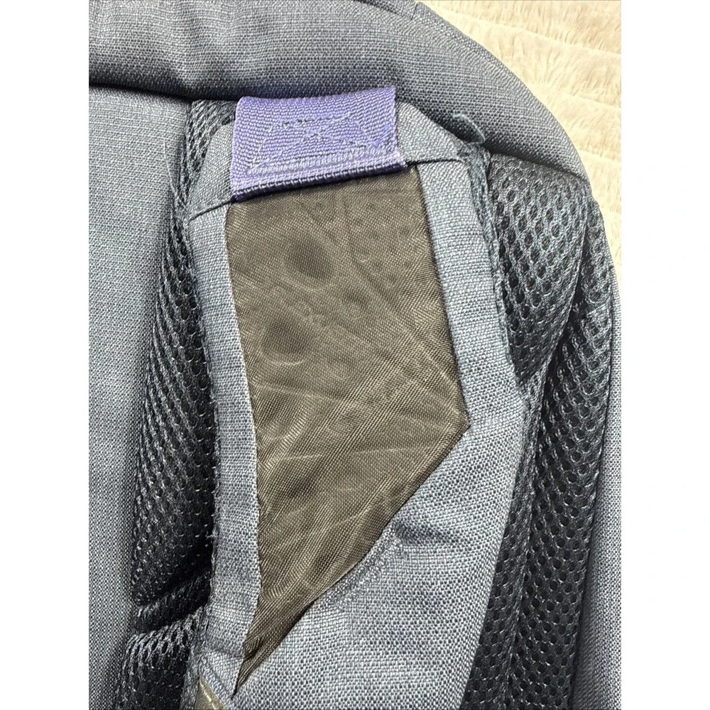 North Face Jester Backpack Blue 3 Space Padded Hiking School Excellent Very Nice